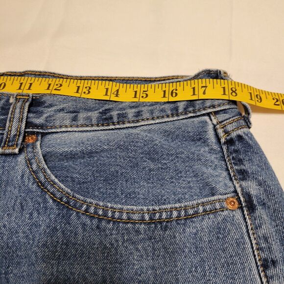 Levi's 505 Men's Jeans Size 36x32, Medium Blue Denim, Regular Fit, Straight Leg - Picture 8 of 11